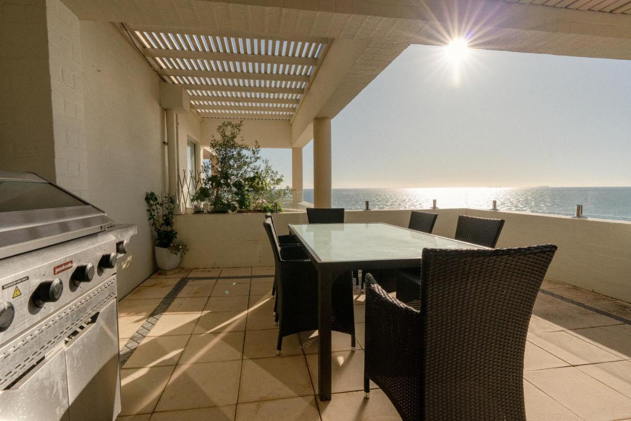 Beach View Apartment In Cottesloe Perth Eksteriør billede